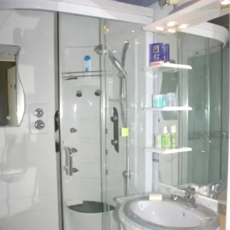 Rue Fregate La Belle Poule Appartement *
